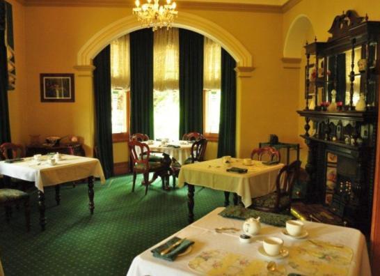 Bed and Breakfast Ormiston House Strahan Esterno foto